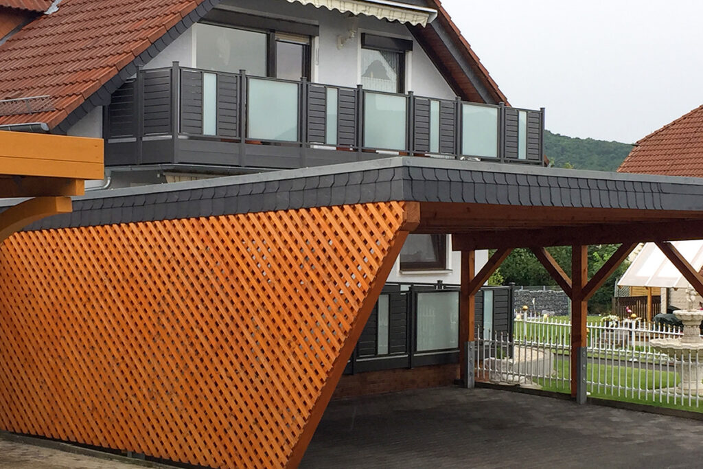 Balkongeländer Modell Compact S und Compact B