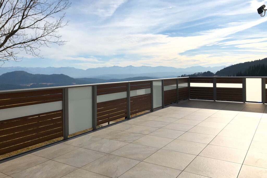 Balkongeländer Modell Compact Tessin