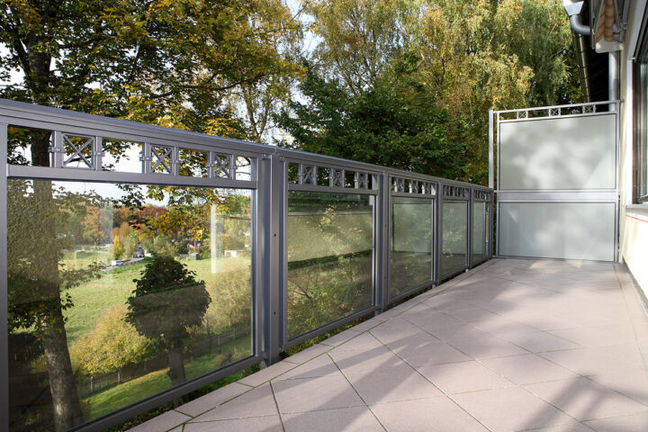 Geländer Modell Compact H