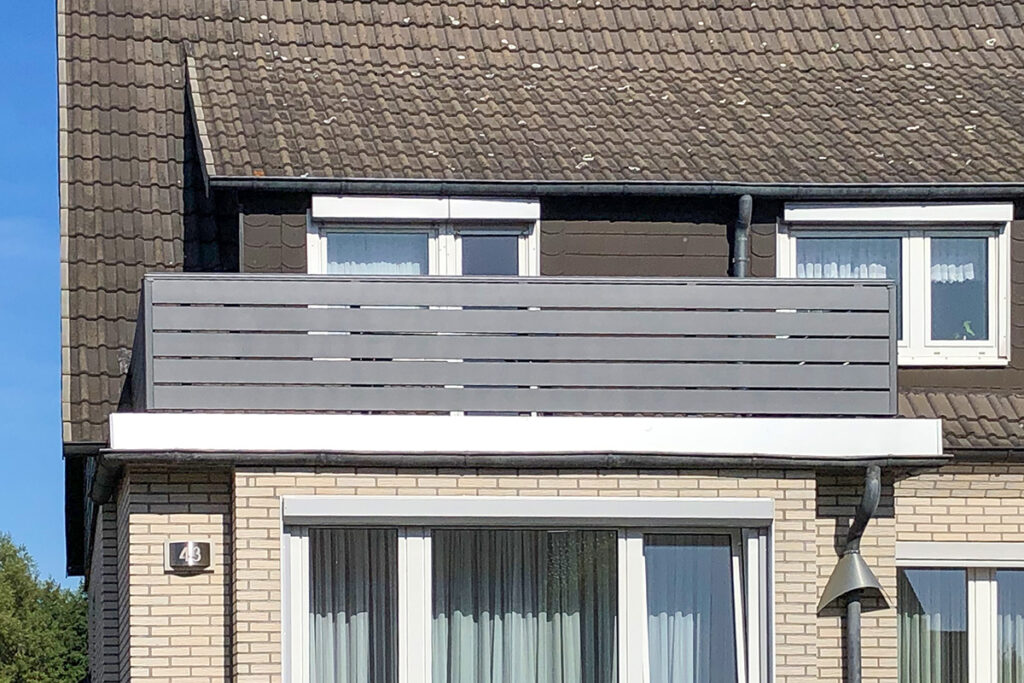 Balkongeländer Modell Compact M